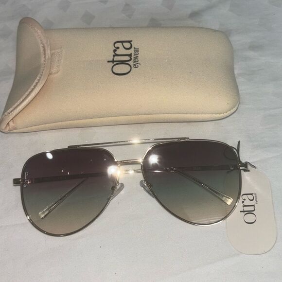 NWT Otra Billie two toned (green/purple) lens and gold frame aviators. - Picture 1 of 4